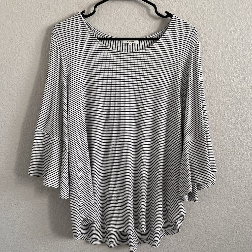 Pleione Women's XL Top Boat Neck Flutter Sleeve Stretch Black White Stripe